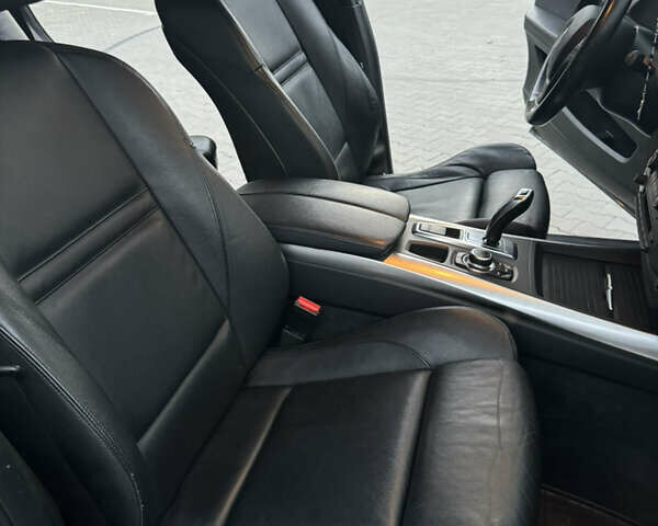 Черный БМВ Х5, объемом двигателя 3 л и пробегом 265 тыс. км за 22550 $, фото 32 на Automoto.ua