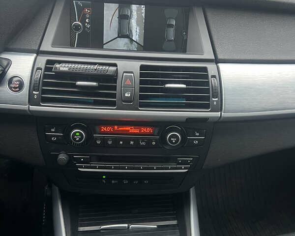 Чорний БМВ Х5, об'ємом двигуна 2.99 л та пробігом 344 тис. км за 19000 $, фото 20 на Automoto.ua