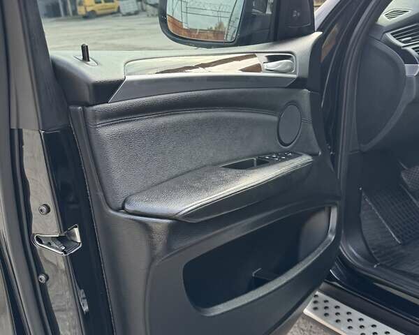 Черный БМВ Х5, объемом двигателя 3 л и пробегом 313 тыс. км за 19900 $, фото 14 на Automoto.ua