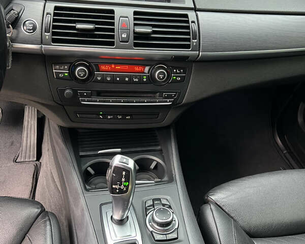 Черный БМВ Х5, объемом двигателя 3 л и пробегом 297 тыс. км за 19700 $, фото 13 на Automoto.ua