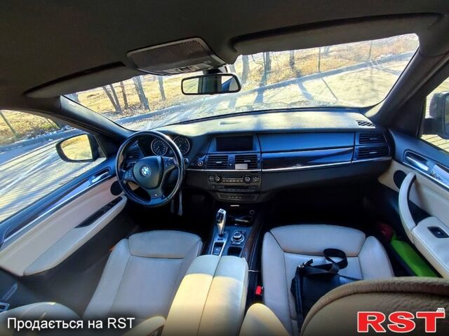 Чорний БМВ Х5, об'ємом двигуна 44 л та пробігом 195 тис. км за 9999 $, фото 5 на Automoto.ua