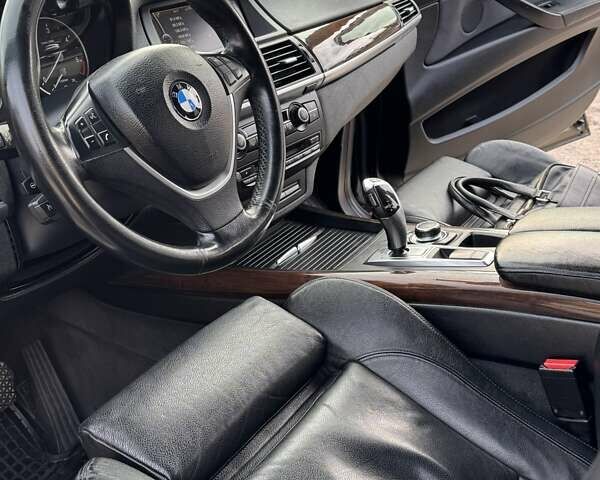 Черный БМВ Х5, объемом двигателя 3 л и пробегом 313 тыс. км за 19900 $, фото 9 на Automoto.ua