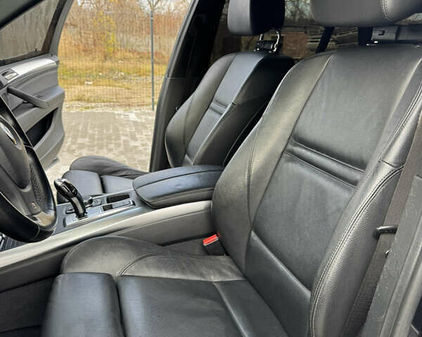 Черный БМВ Х5, объемом двигателя 3 л и пробегом 265 тыс. км за 21750 $, фото 18 на Automoto.ua