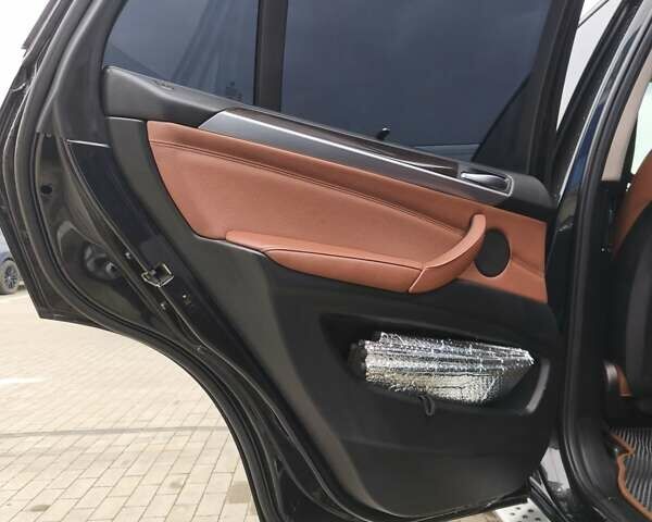 Черный БМВ Х5, объемом двигателя 2.99 л и пробегом 283 тыс. км за 18500 $, фото 12 на Automoto.ua