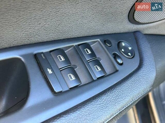 Черный БМВ Х5, объемом двигателя 2.98 л и пробегом 240 тыс. км за 16200 $, фото 12 на Automoto.ua