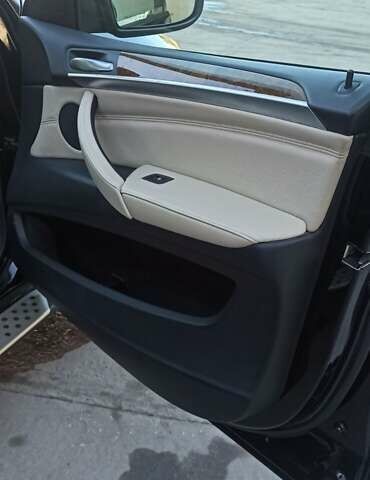 Чорний БМВ Х5, об'ємом двигуна 3 л та пробігом 262 тис. км за 17400 $, фото 26 на Automoto.ua