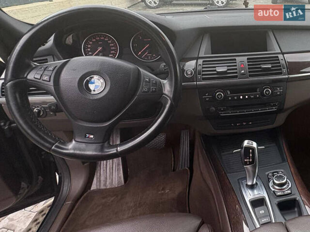 Черный БМВ Х5, объемом двигателя 3 л и пробегом 234 тыс. км за 16900 $, фото 5 на Automoto.ua