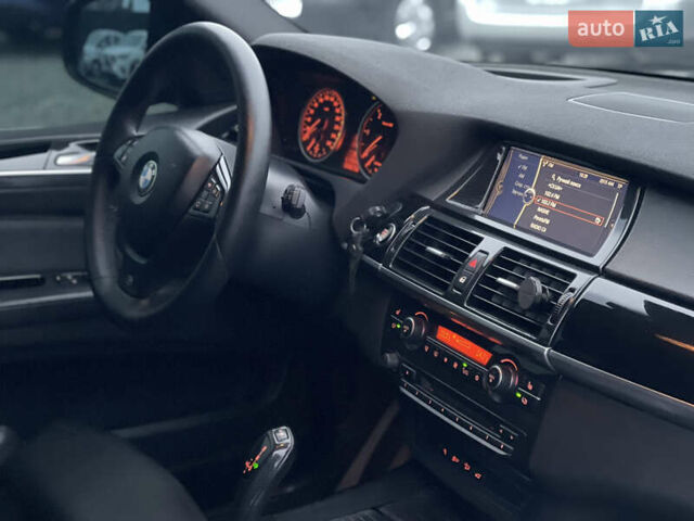 Чорний БМВ Х5, об'ємом двигуна 2.99 л та пробігом 270 тис. км за 18900 $, фото 17 на Automoto.ua