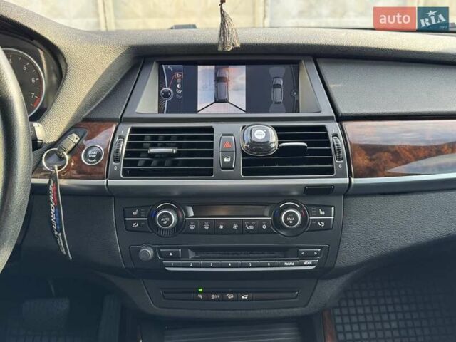 Черный БМВ Х5, объемом двигателя 2.98 л и пробегом 163 тыс. км за 16300 $, фото 75 на Automoto.ua