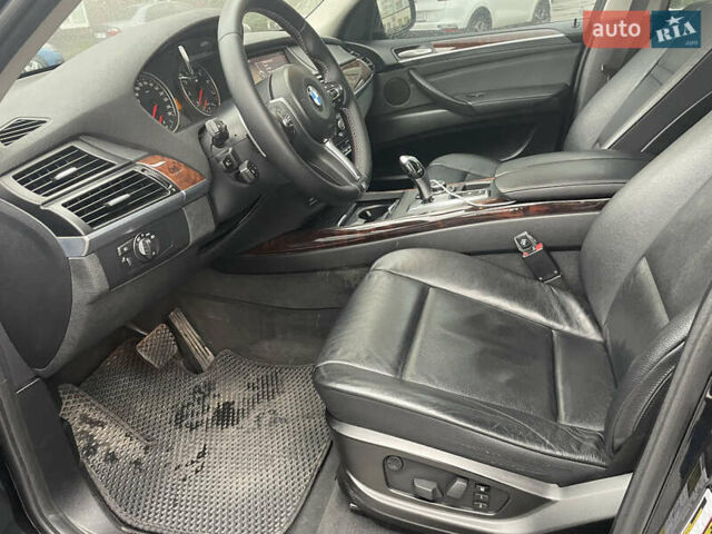 Чорний БМВ Х5, об'ємом двигуна 3 л та пробігом 212 тис. км за 14500 $, фото 25 на Automoto.ua