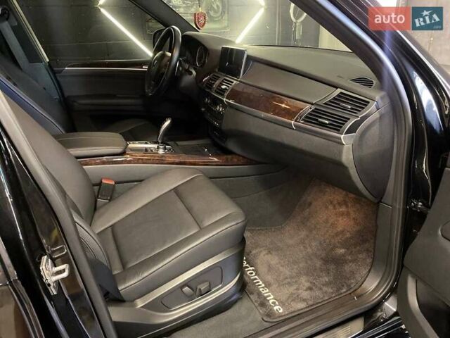 Черный БМВ Х5, объемом двигателя 2.98 л и пробегом 45 тыс. км за 30000 $, фото 22 на Automoto.ua