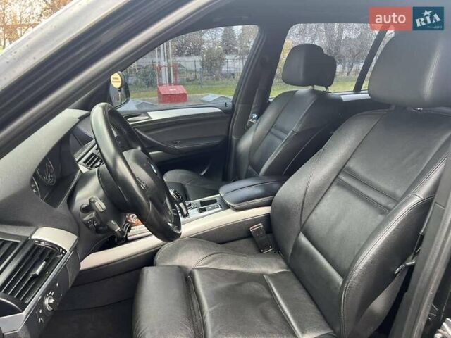Черный БМВ Х5, объемом двигателя 3 л и пробегом 243 тыс. км за 15800 $, фото 19 на Automoto.ua