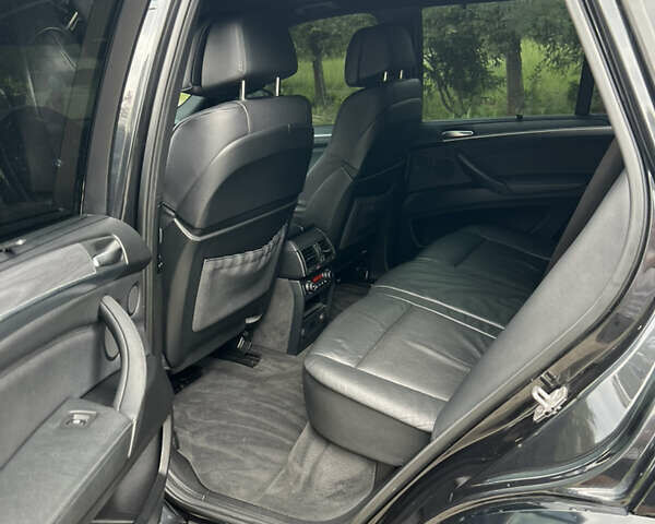 Черный БМВ Х5, объемом двигателя 3 л и пробегом 297 тыс. км за 19700 $, фото 9 на Automoto.ua