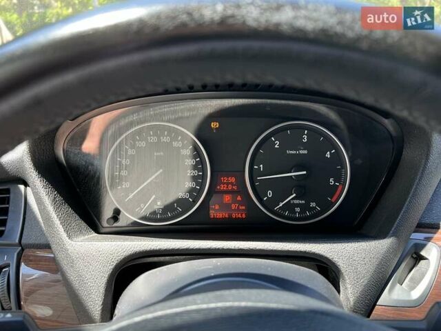 Черный БМВ Х5, объемом двигателя 3 л и пробегом 313 тыс. км за 21000 $, фото 7 на Automoto.ua