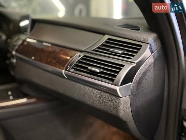 Черный БМВ Х5, объемом двигателя 2.98 л и пробегом 45 тыс. км за 30000 $, фото 6 на Automoto.ua