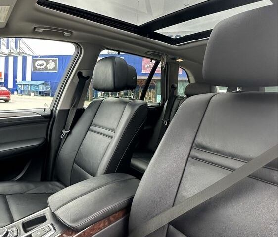 Черный БМВ Х5, объемом двигателя 3 л и пробегом 187 тыс. км за 13700 $, фото 12 на Automoto.ua