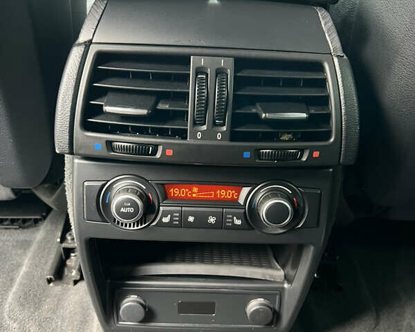 Черный БМВ Х5, объемом двигателя 3 л и пробегом 297 тыс. км за 19700 $, фото 10 на Automoto.ua