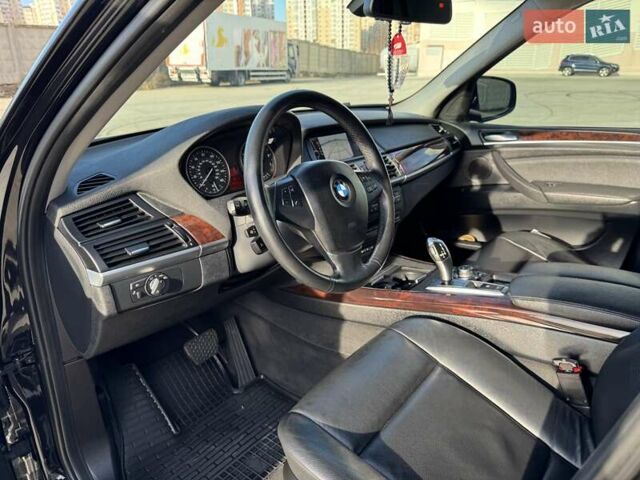 Черный БМВ Х5, объемом двигателя 2.98 л и пробегом 163 тыс. км за 16300 $, фото 77 на Automoto.ua