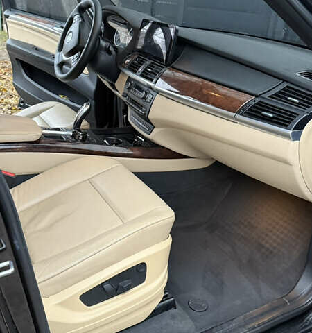 Черный БМВ Х5, объемом двигателя 3 л и пробегом 200 тыс. км за 18000 $, фото 10 на Automoto.ua