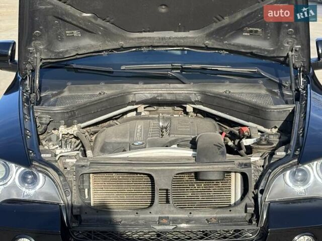 Черный БМВ Х5, объемом двигателя 2.98 л и пробегом 163 тыс. км за 16300 $, фото 99 на Automoto.ua