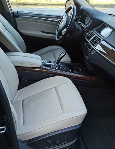 Чорний БМВ Х5, об'ємом двигуна 3 л та пробігом 262 тис. км за 17400 $, фото 25 на Automoto.ua
