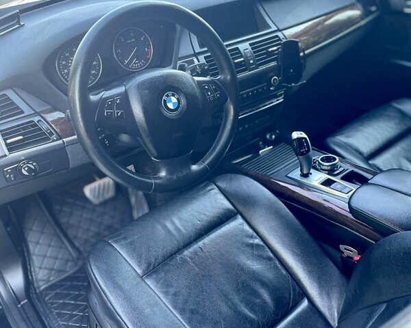 БМВ Х5 2011 в Черновцах на Automoto.ua Черный БМВ Х5, объемом двигателя 2.99 л и пробегом 338 тыс. км за 19300 $, фото 8 на Automoto.ua