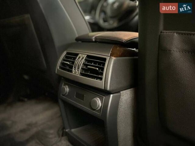 Черный БМВ Х5, объемом двигателя 2.98 л и пробегом 45 тыс. км за 30000 $, фото 8 на Automoto.ua