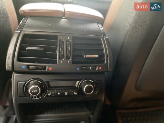 Чорний БМВ Х5, об'ємом двигуна 2.98 л та пробігом 197 тис. км за 14500 $, фото 8 на Automoto.ua