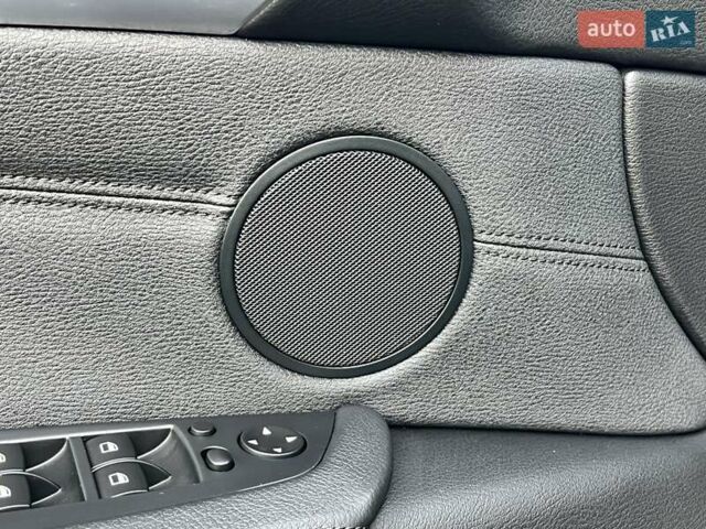 Чорний БМВ Х5, об'ємом двигуна 3 л та пробігом 270 тис. км за 19500 $, фото 39 на Automoto.ua