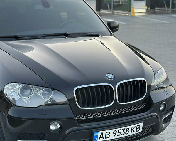 Чорний БМВ Х5, об'ємом двигуна 3 л та пробігом 303 тис. км за 21000 $, фото 2 на Automoto.ua