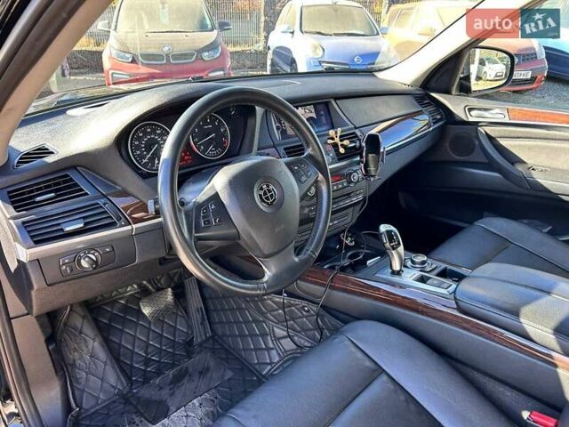 Черный БМВ Х5, объемом двигателя 2.98 л и пробегом 240 тыс. км за 16200 $, фото 15 на Automoto.ua