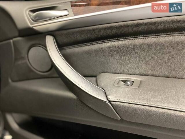 Черный БМВ Х5, объемом двигателя 2.98 л и пробегом 45 тыс. км за 30000 $, фото 3 на Automoto.ua