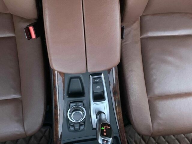 Чорний БМВ Х5, об'ємом двигуна 3 л та пробігом 290 тис. км за 13500 $, фото 17 на Automoto.ua