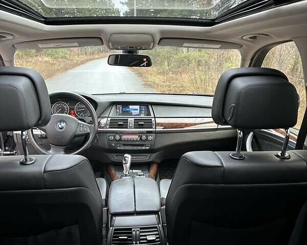 Черный БМВ Х5, объемом двигателя 3 л и пробегом 400 тыс. км за 15800 $, фото 21 на Automoto.ua