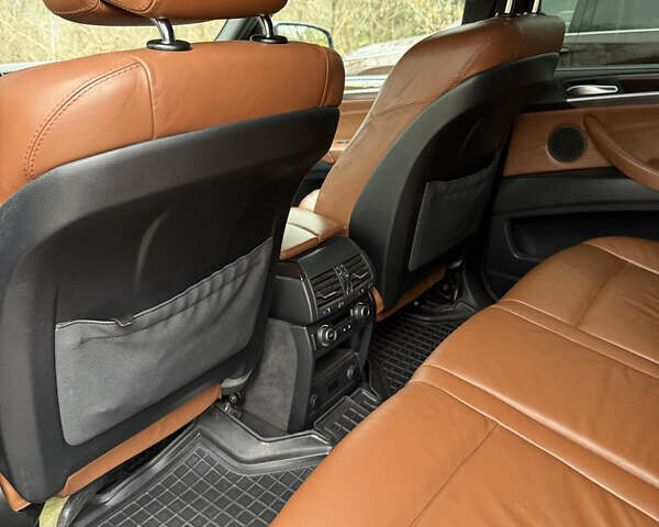 Черный БМВ Х5, объемом двигателя 2.98 л и пробегом 168 тыс. км за 12900 $, фото 7 на Automoto.ua