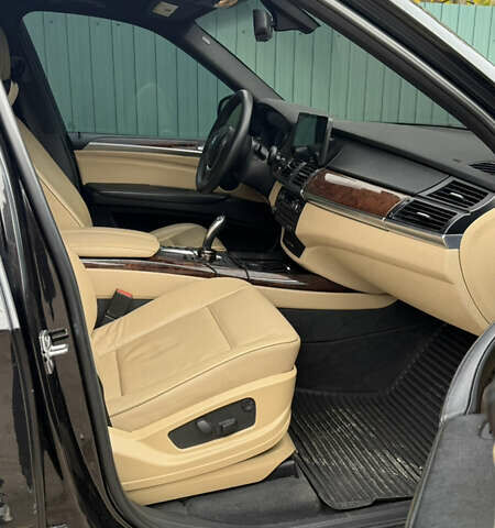 Черный БМВ Х5, объемом двигателя 3 л и пробегом 200 тыс. км за 18000 $, фото 13 на Automoto.ua