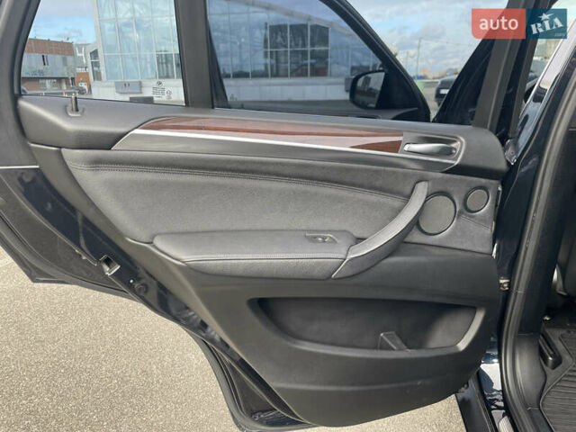 БМВ Х5 2011 в Киеве на Automoto.ua Черный БМВ Х5, объемом двигателя 2.98 л и пробегом 193 тыс. км за 18000 $, фото 33 на Automoto.ua