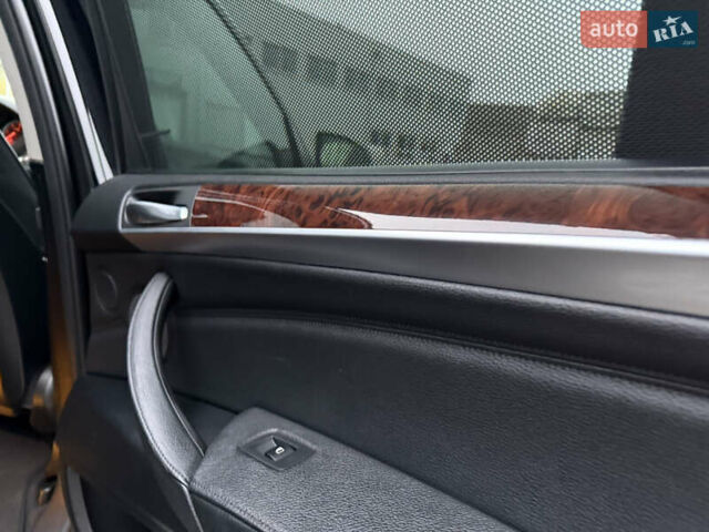 Черный БМВ Х5, объемом двигателя 2.99 л и пробегом 259 тыс. км за 16800 $, фото 67 на Automoto.ua