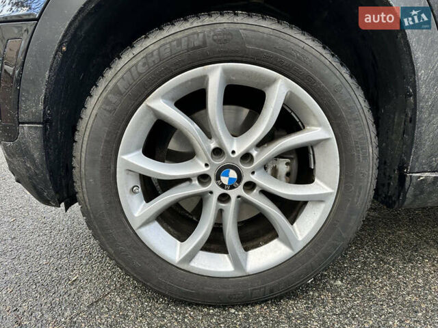 Черный БМВ Х5, объемом двигателя 2.98 л и пробегом 200 тыс. км за 16000 $, фото 6 на Automoto.ua