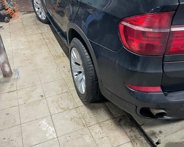 Чорний БМВ Х5, об'ємом двигуна 3 л та пробігом 4 тис. км за 13800 $, фото 5 на Automoto.ua