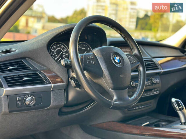 Чорний БМВ Х5, об'ємом двигуна 3 л та пробігом 257 тис. км за 18750 $, фото 19 на Automoto.ua