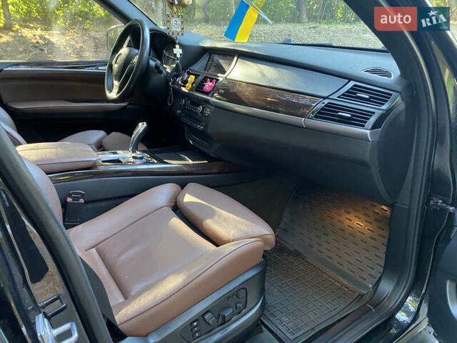 Черный БМВ Х5, объемом двигателя 3 л и пробегом 206 тыс. км за 18000 $, фото 34 на Automoto.ua