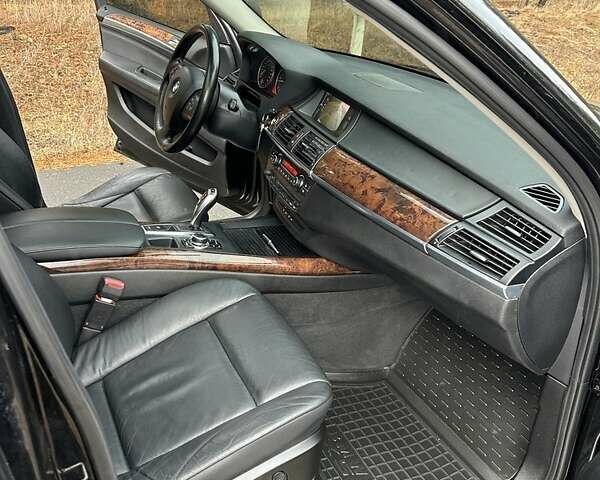 Черный БМВ Х5, объемом двигателя 3 л и пробегом 400 тыс. км за 15800 $, фото 28 на Automoto.ua