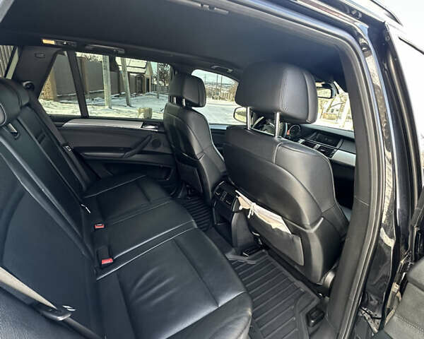 Чорний БМВ Х5, об'ємом двигуна 3 л та пробігом 310 тис. км за 18500 $, фото 15 на Automoto.ua