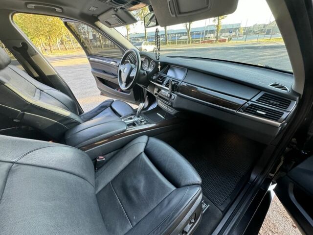 Черный БМВ Х5, объемом двигателя 3 л и пробегом 285 тыс. км за 18500 $, фото 11 на Automoto.ua