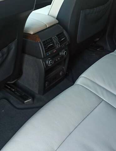 Чорний БМВ Х5, об'ємом двигуна 3 л та пробігом 262 тис. км за 17400 $, фото 32 на Automoto.ua