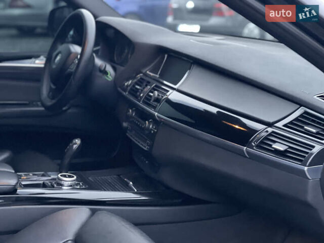 Чорний БМВ Х5, об'ємом двигуна 2.99 л та пробігом 270 тис. км за 18900 $, фото 18 на Automoto.ua