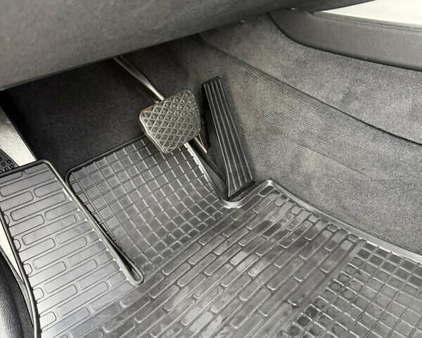 Черный БМВ Х5, объемом двигателя 3 л и пробегом 265 тыс. км за 21750 $, фото 17 на Automoto.ua