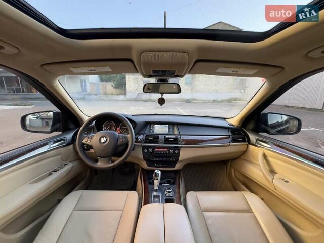 Черный БМВ Х5, объемом двигателя 3 л и пробегом 255 тыс. км за 15950 $, фото 3 на Automoto.ua