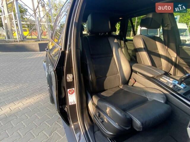 Черный БМВ Х5, объемом двигателя 3 л и пробегом 243 тыс. км за 21500 $, фото 21 на Automoto.ua